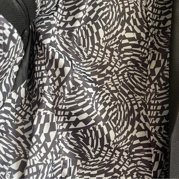 Savile Row Co Slim Fit Peak Lapel Micro Check Blazer - Picture 8 of 8